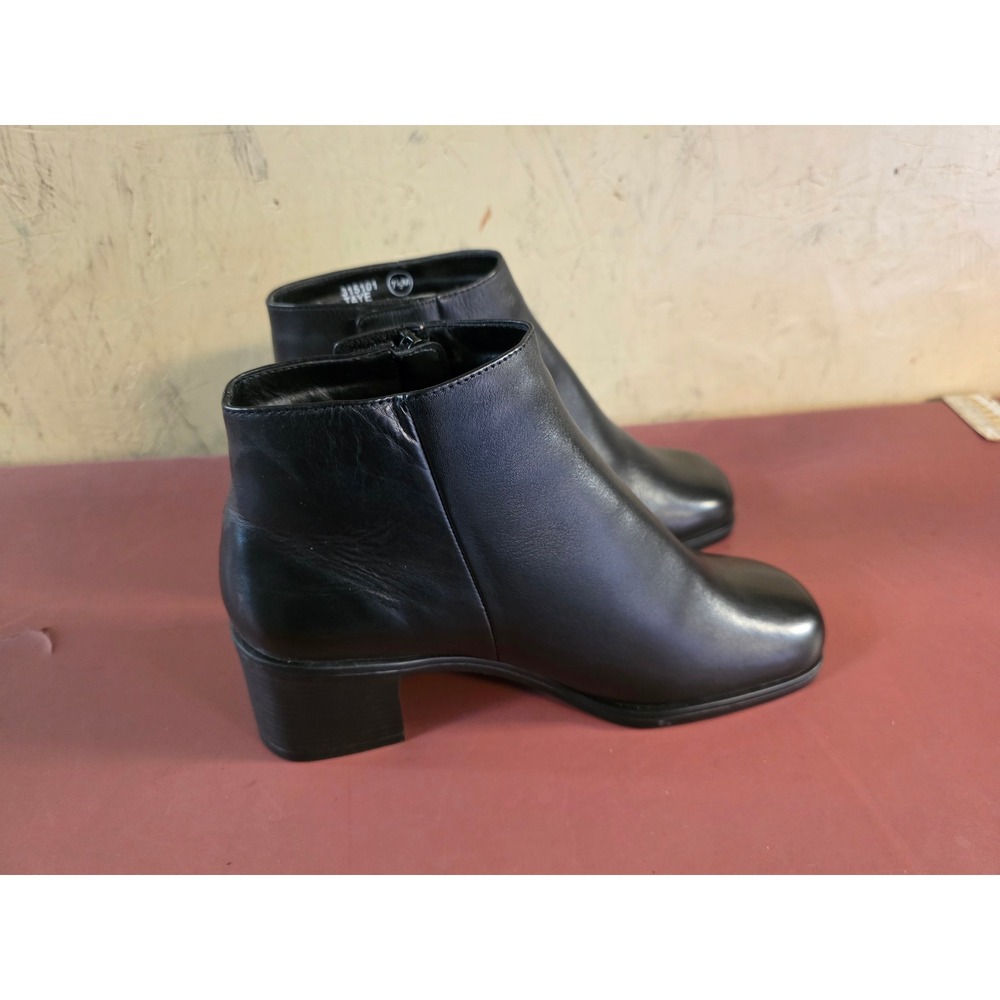 Taye Black Leather Square Toe Block Heel Ankle Boots 315101 Womens 7.5M